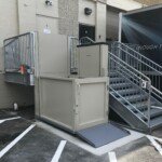 Savaria-Multilift-VPL-commercial-outdoors1